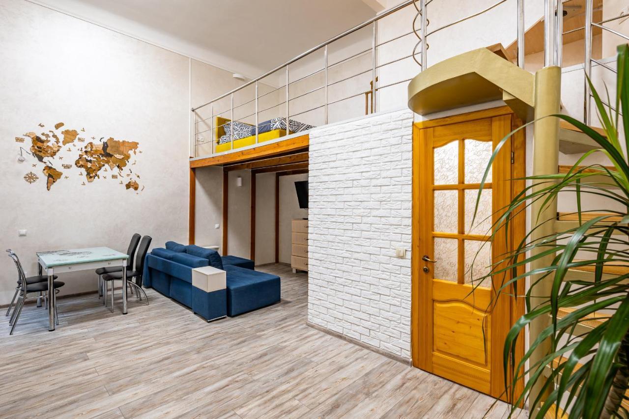 Apartment On Kovzhuna Street Lviv Exteriör bild